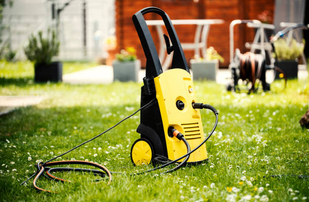 Best Playground Equipment Cleaning  in Mifflinburg, PA